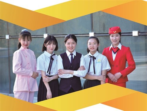 对照阅读彰显大国工匠精神