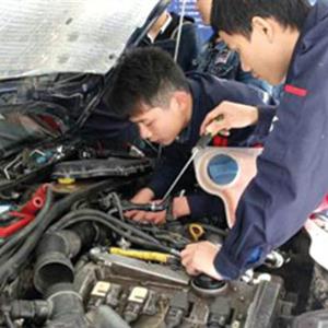 也可以回到家乡创业当老板汽车生产厂实